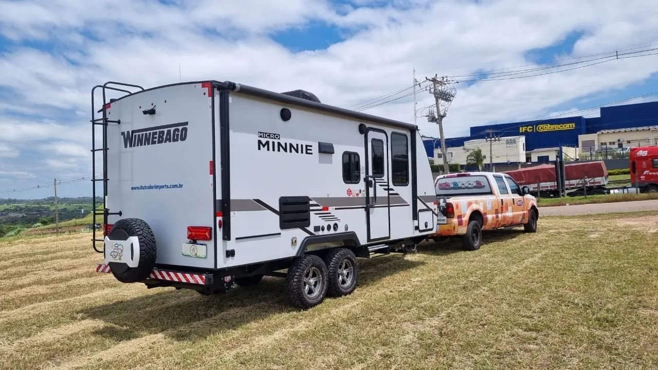 Trailer Winnebago 2106 com 1.000 km  - Foto 3