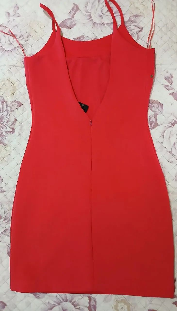 Vestido rosa da lança perfume  usado  apenas  3 vezes .  - Foto 2