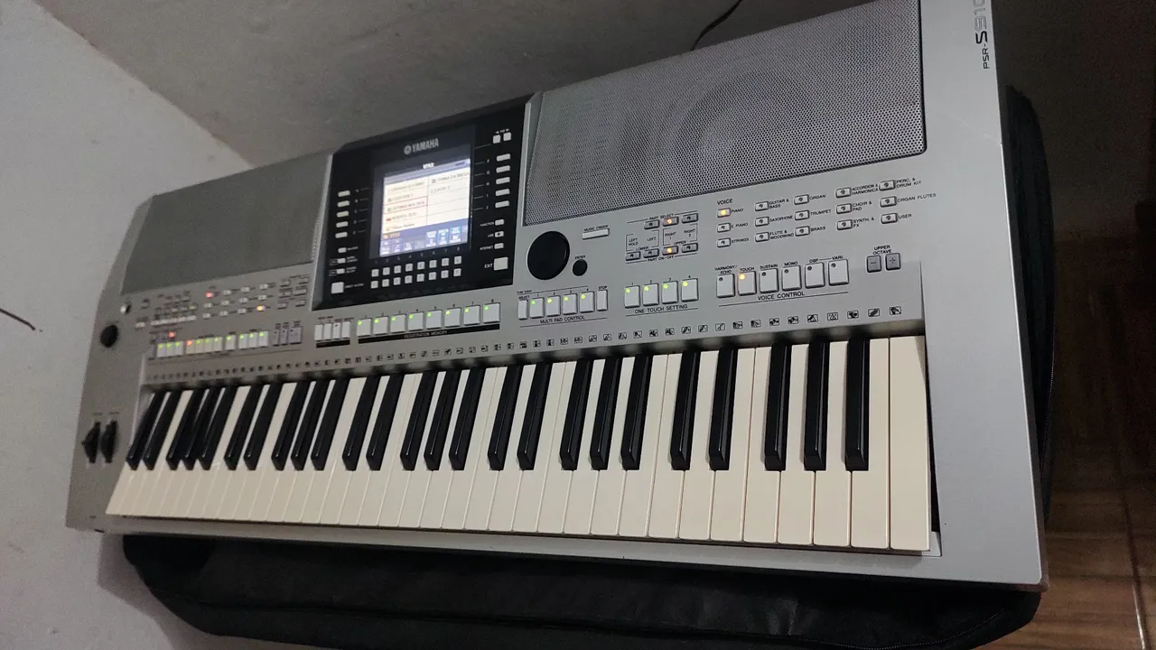 Teclado Yamaha PSR-S910
