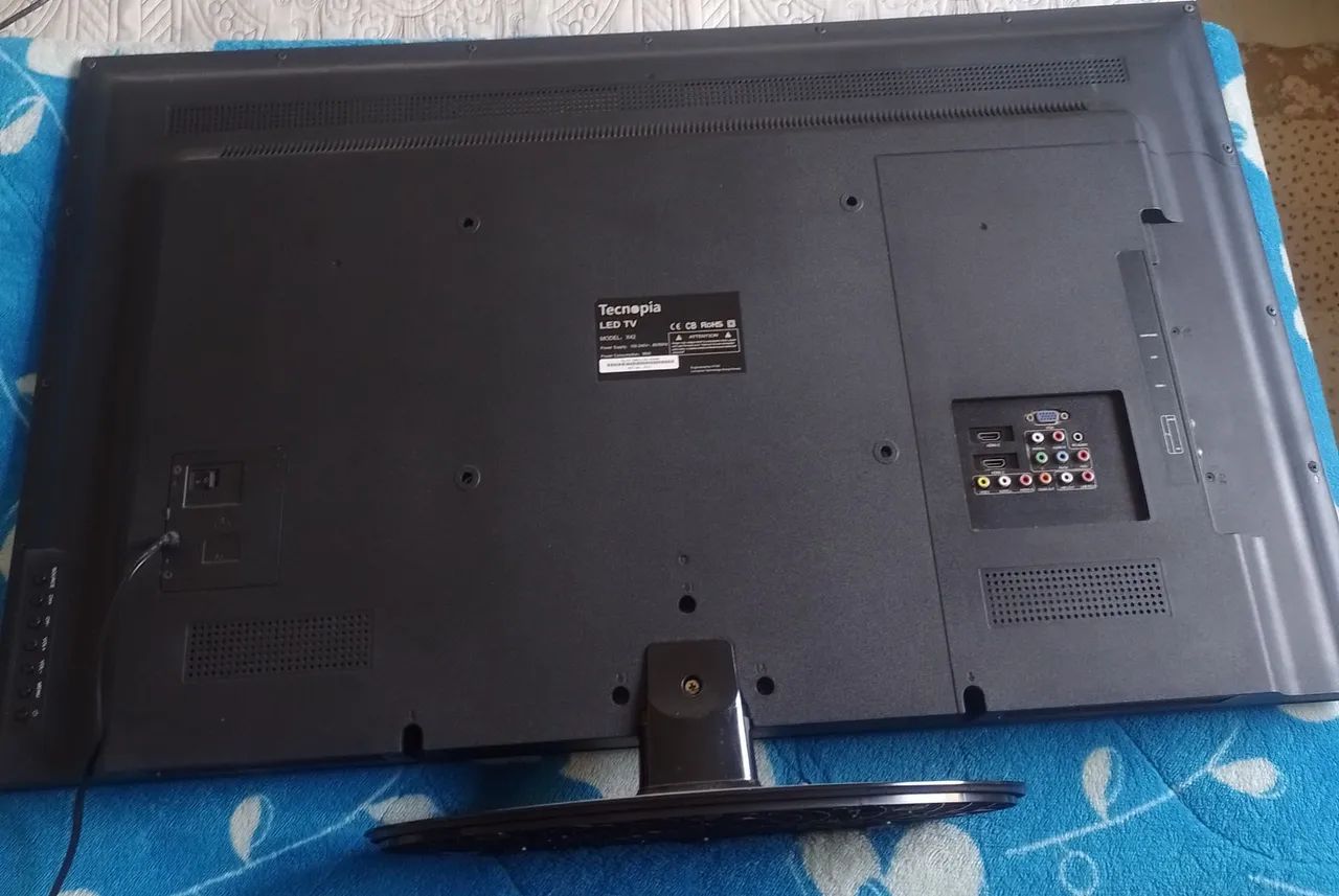 TV Tecnopia 42 Polegadas  - Foto 2