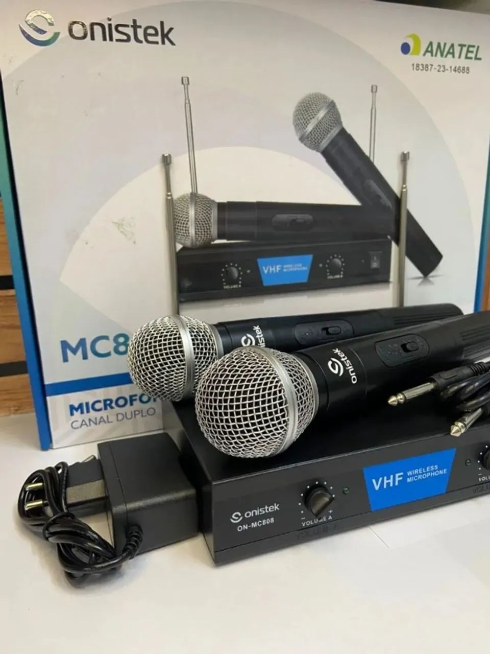 Microfone Duplo Profissional Sem Fio Karaokê Vhf Dinâmico Onistek  MC808 - Foto 4