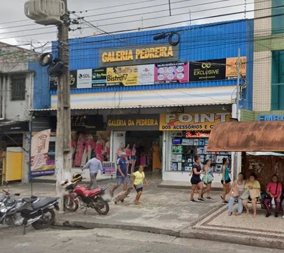 Loja Comercial (Loja 02) na Galeria da Pedreira para Aluguel com 62 m² (2 andares)