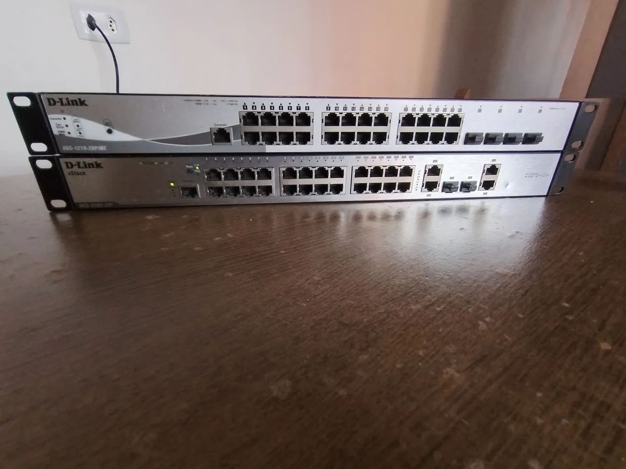 Dois Switchs D-Link 24 Portas - Foto 2