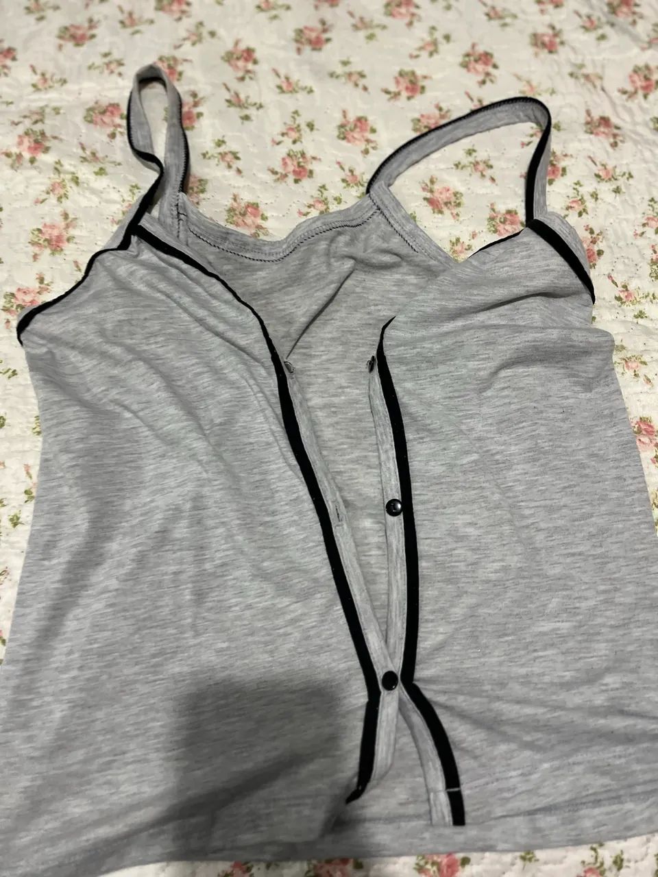 blusa de pijama com botão  - Foto 2