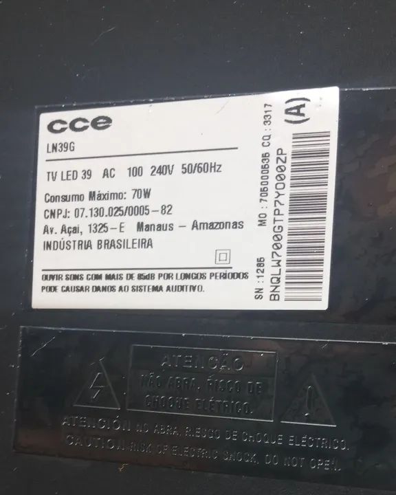 TV CCE LN39G 39 polegadas LED com defeito para retirar peças 