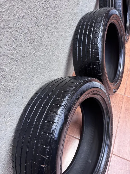 4 UNIDADES DE Pneus usados 225/55/19