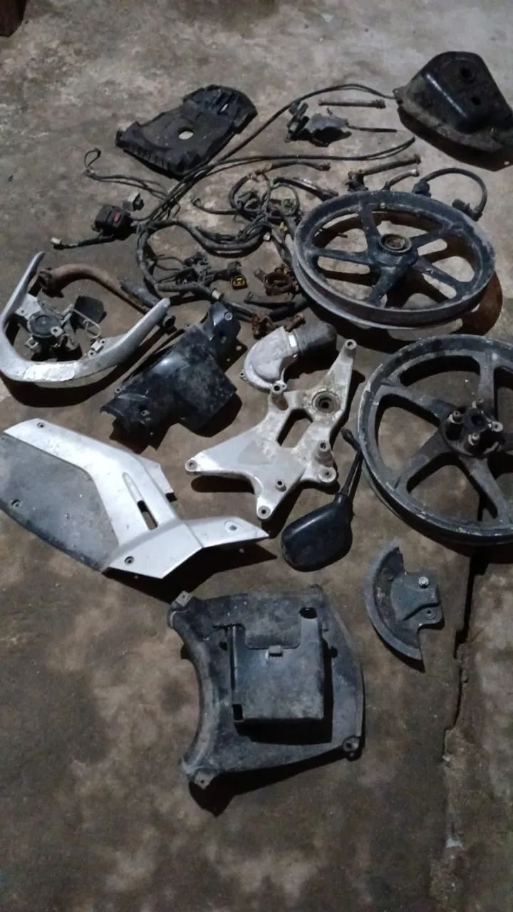 peças yamaha neo at 115 ano 12/12 somente as do anuncio aceito cartão