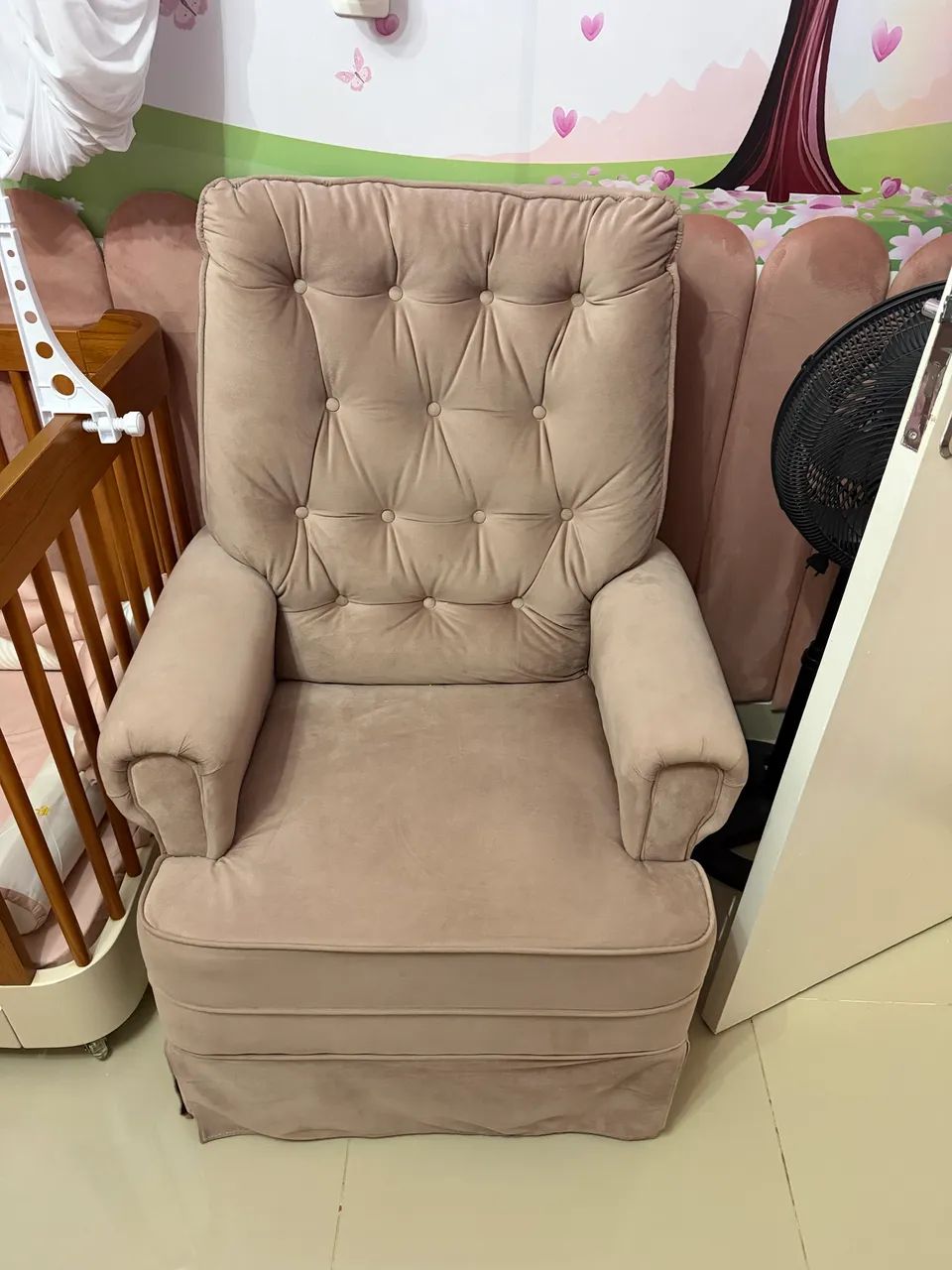 Vendo Cadeira Amamentação Babalu - Foto 2