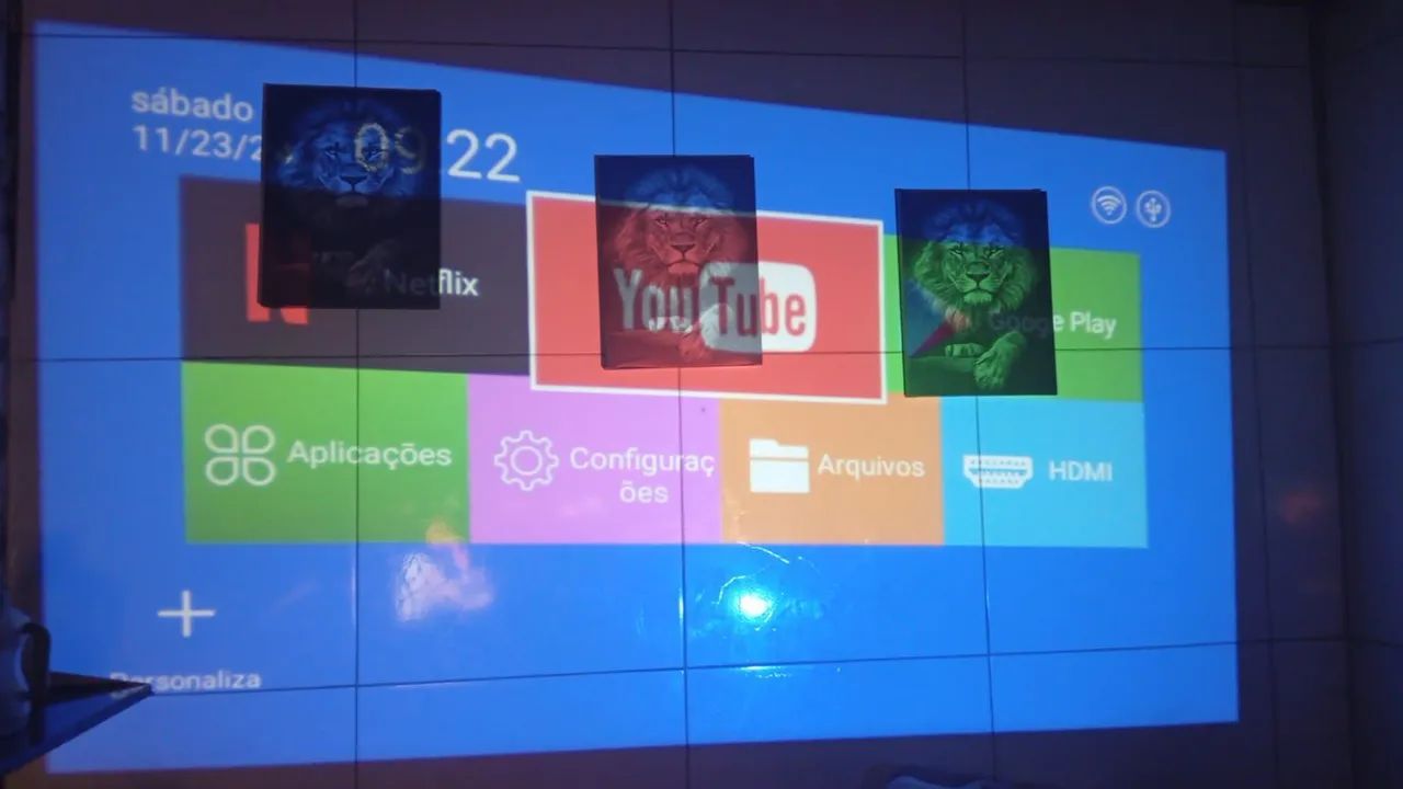 Projector64595627968770121