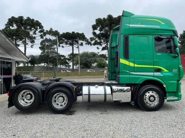 Daf Xf 480 6x2 ano 2023/2023 Verde Susp. Mola Teto Alto - Foto 8