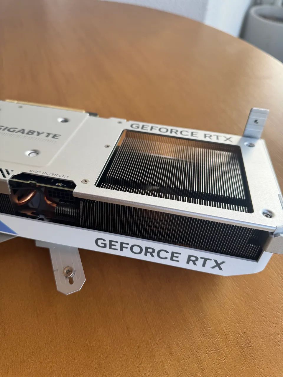 Gigabyte GeForce RTX 4070 Ti AERO OC 12G  - - Foto 4