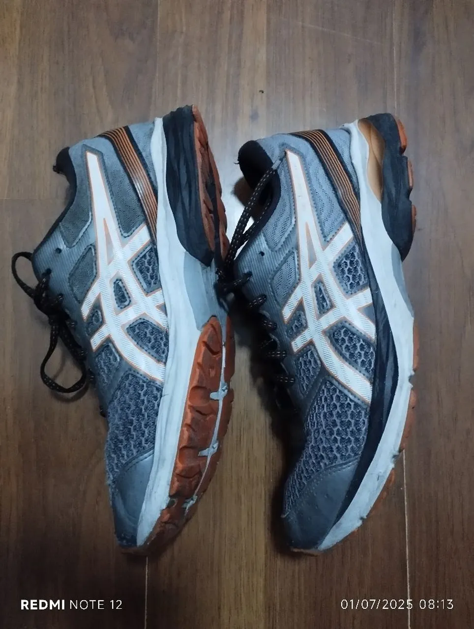 Tênis Asics Cinza e Laranja