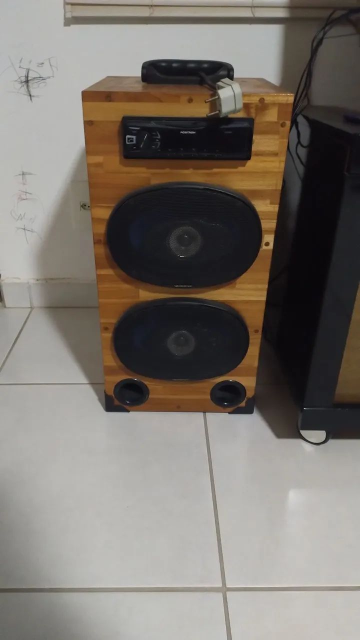 Caixa de som potente com subwoofer, rádios e USB - Foto 4
