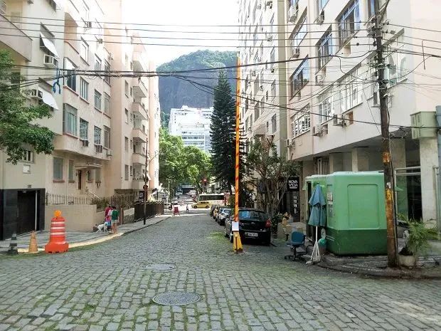 EXCELENTE APARTAMENTO COPACABANA / 85 M2 / SALÃO 2 QUARTOS (SUITE) VARANDA 2 GARAGENS / PR - Foto 3