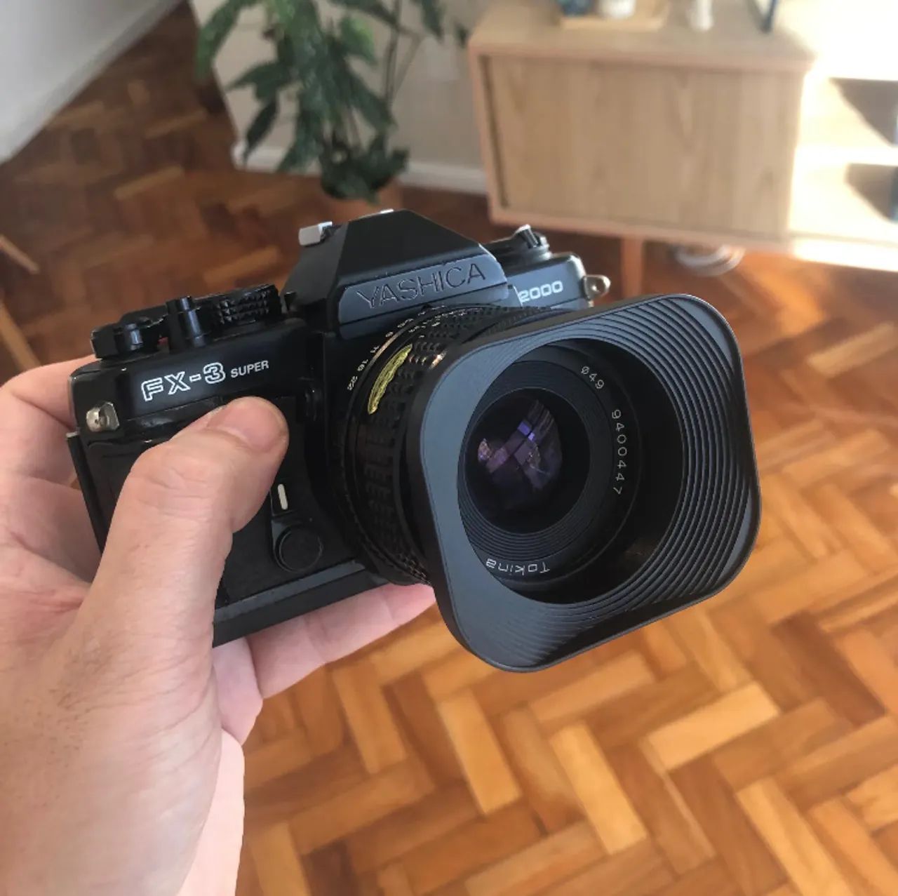 Câmera Yashica FX-3 Super 2000 + lente tokina 28mm F/2.8 - Câmeras