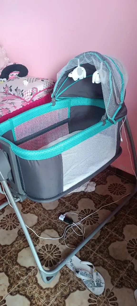 Berço portátil mastela com balanço e mosquiteiro