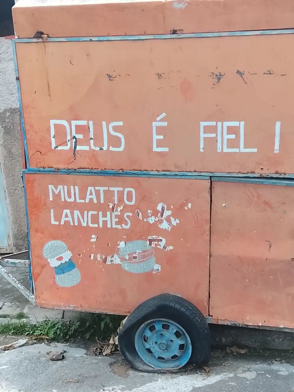 Vende _ se um treile  de lanche  - Foto 3