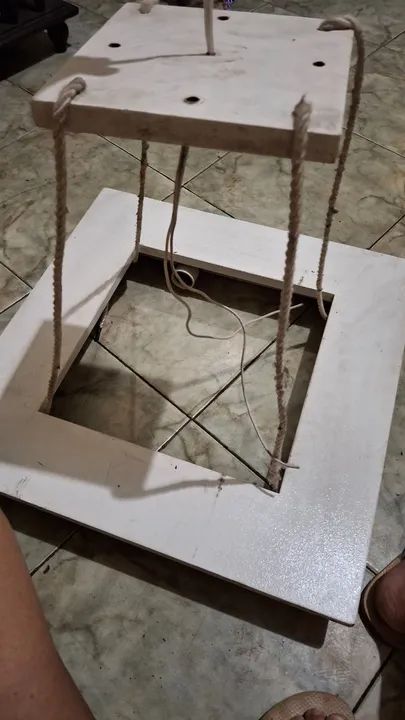 Luminária de Madeira e Vidro