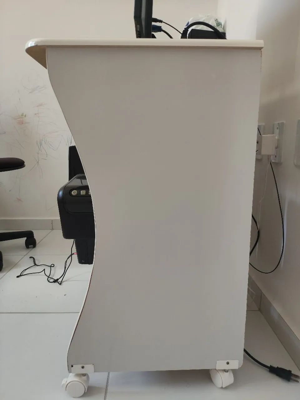 Vêndo mesa para computador 64840808822915123