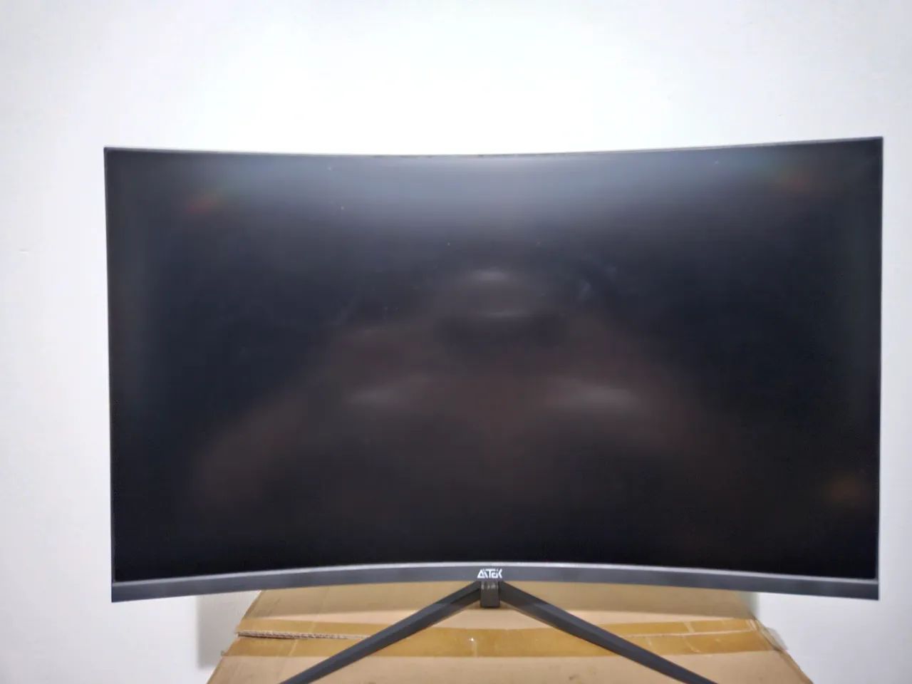 Monitor gamer Aitek64168572788995120