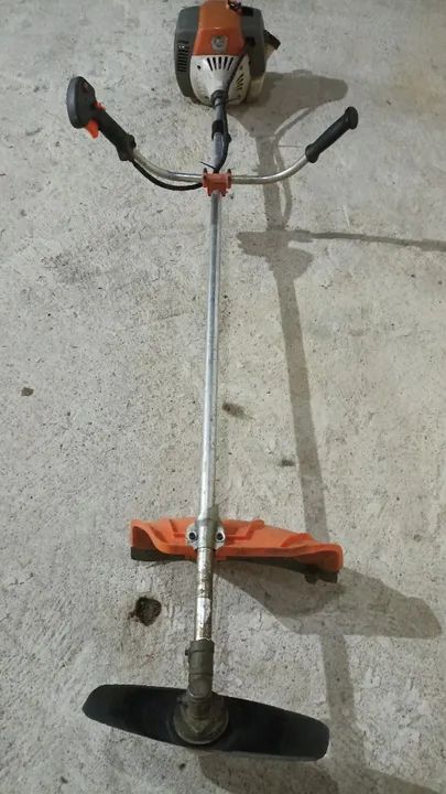 Roçadeira de motor a gasolina - Foto 4