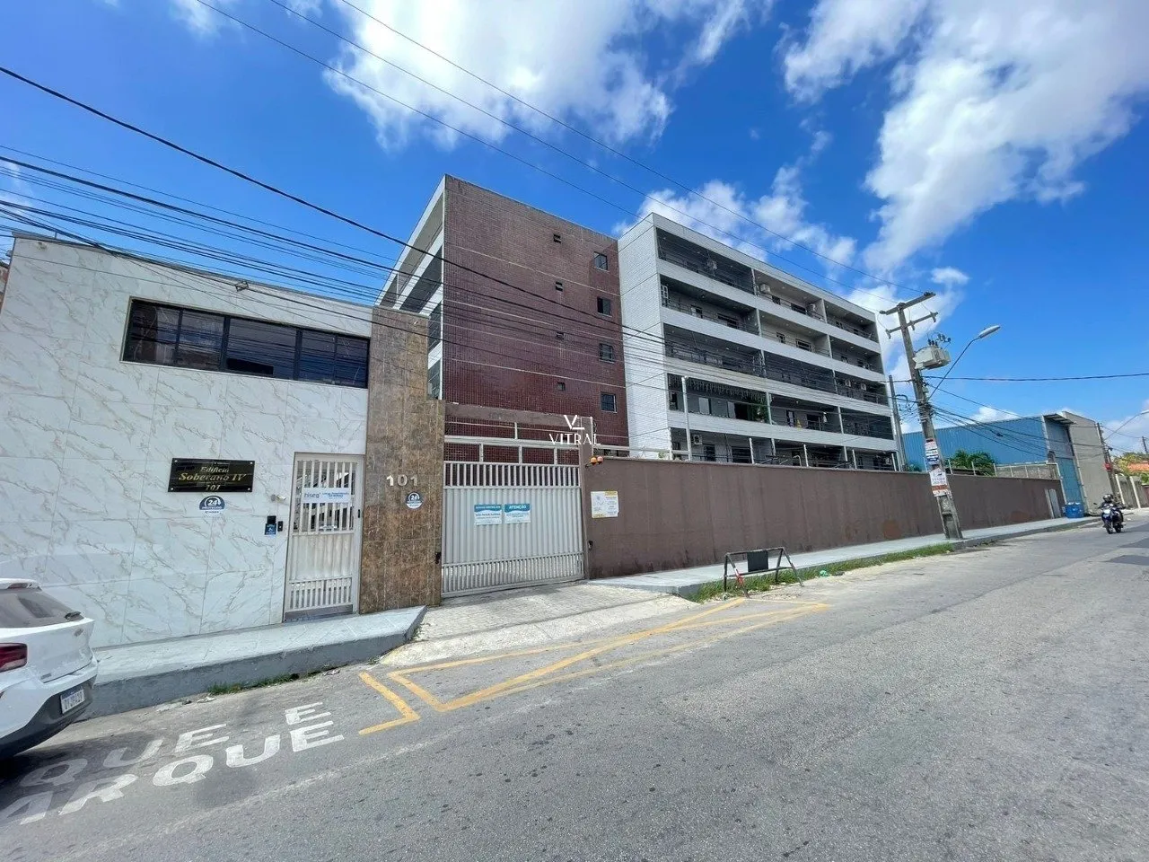 Apartamento com 3 Quartos à venda, 80m² - Jóquei Clube