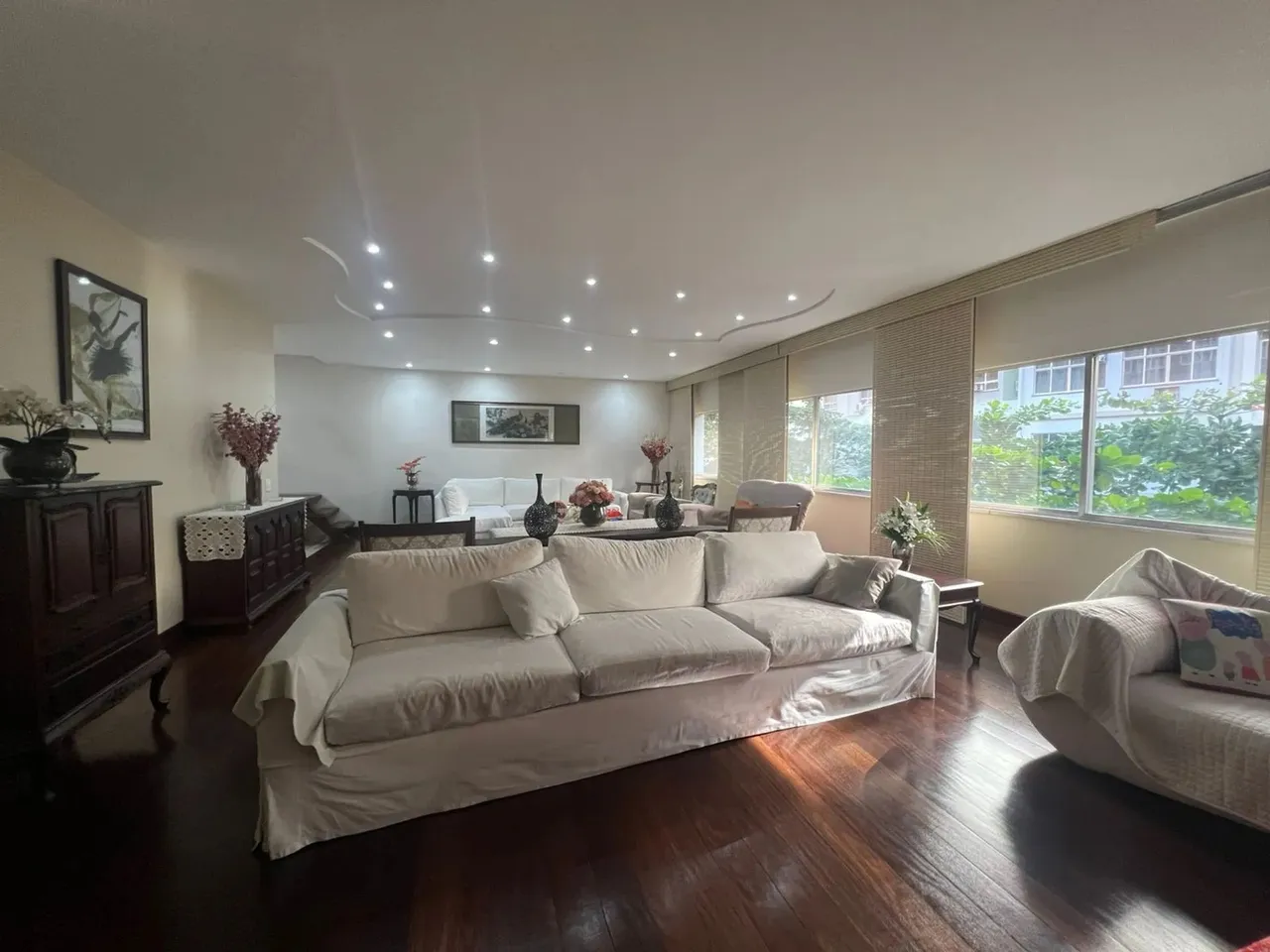 Imóvel para venda possui 200 metros quadrados com 4 quartos em Copacabana - Rio de Janeiro