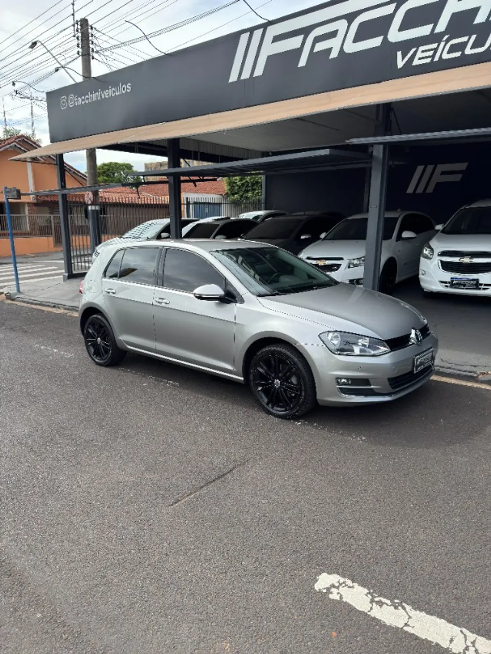 Volkswagen Golf Highline 1.4 tsi automático