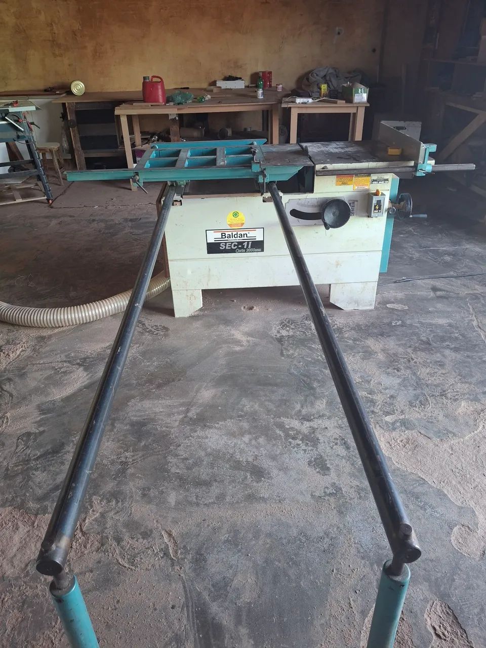 Serra de bancada / esquadrejadeira Baldan SEC-1i