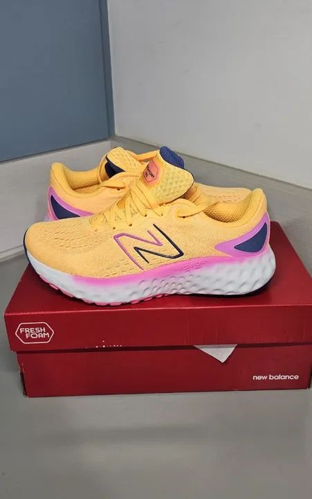 Tênis New Balance Evoz V2 Corrida Feminino WEVOZLO2 - Tamanho 37 - Foto 2
