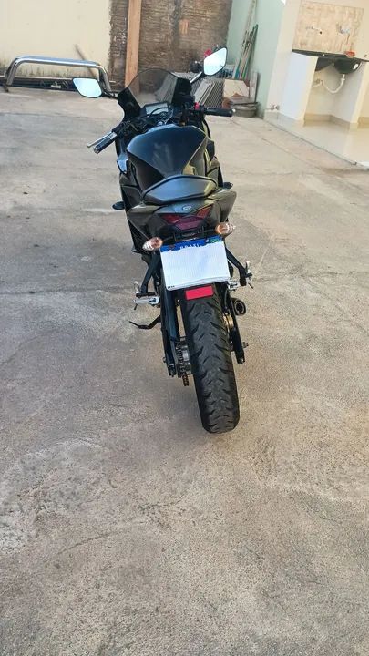 Yamaha YZF R3 Monster 2021 - Troca por carro. - Foto 2