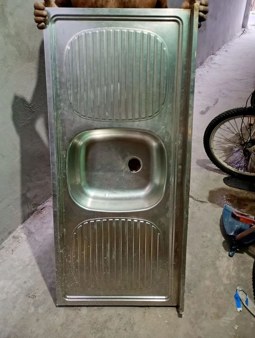 Complete sink64962674045315120