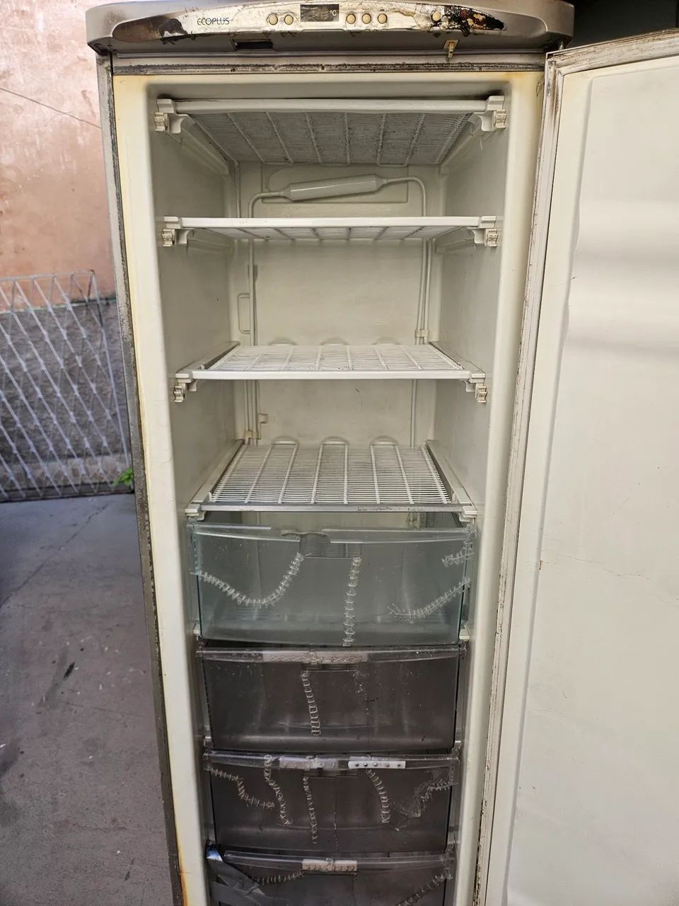 Freezer BOSCH 380L no precinho