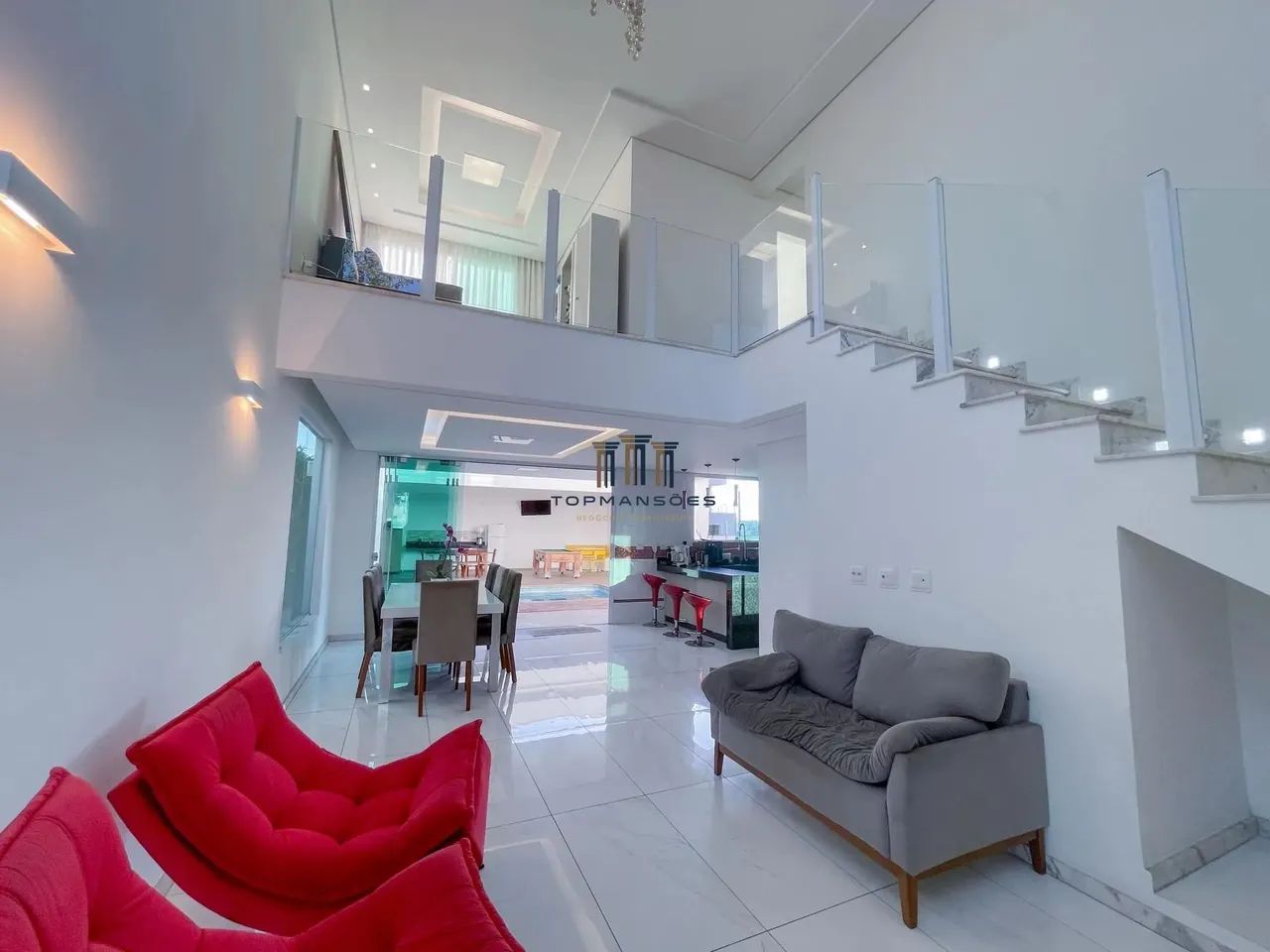 Sobrado com 4 quartos, piscina aquecida, geração de energia/Condominio Gran Park