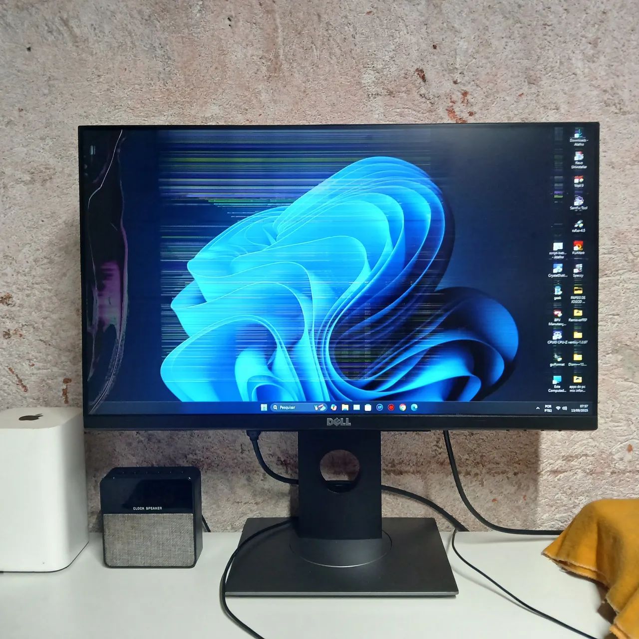 Vendo esse munitor DELL de 24 polegadas trincado  - Foto 2