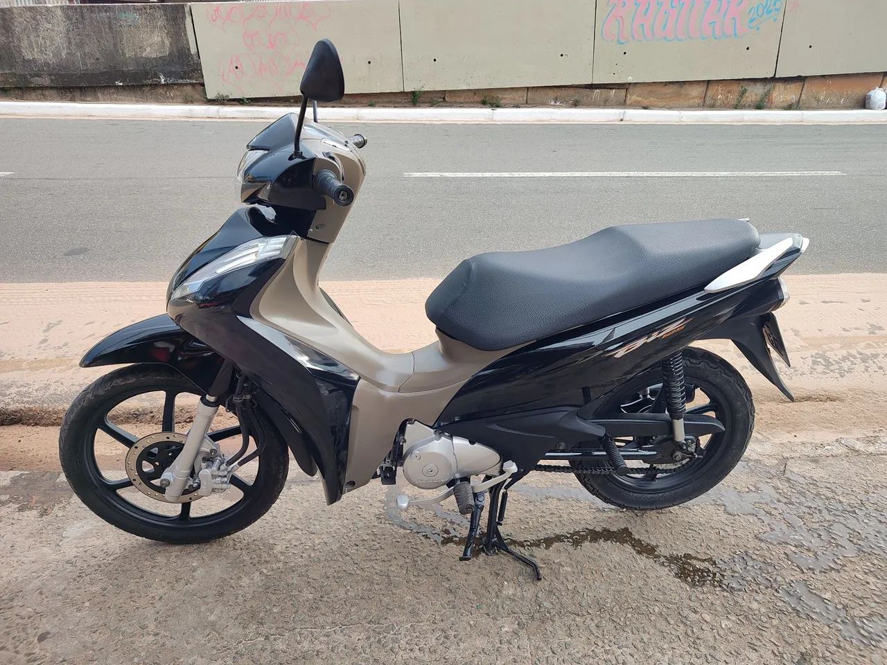 HONDA BIZ 125 2014 ACEITA CARTÃO ATÉ 18X FINANCIAMENTO PELOS BANCOS  - Foto 2