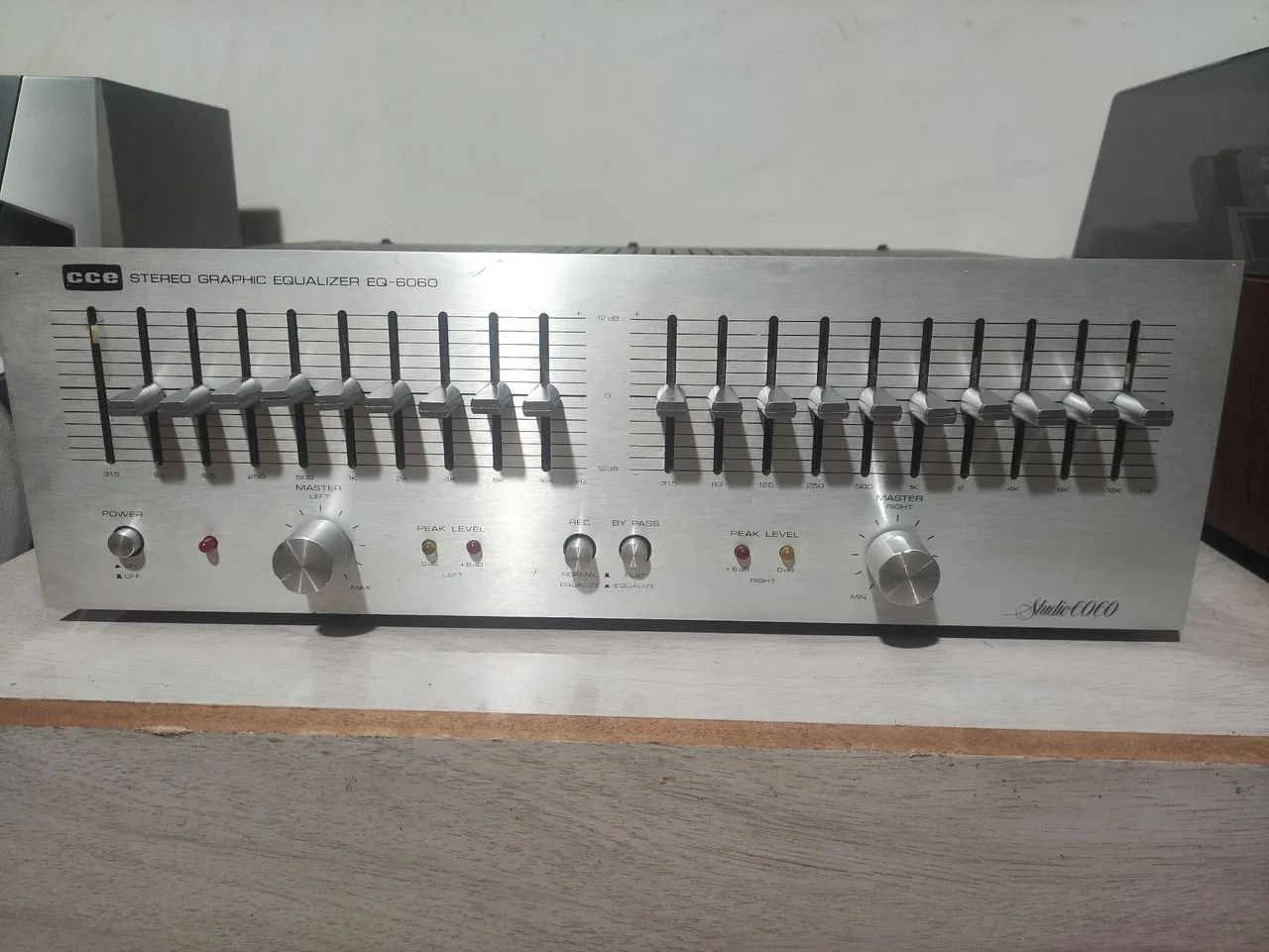 Equalizador Gráfico Estéreo CCE EQ-6060