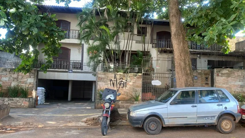 ALUGA-SE SALAS COMERCIAIS
