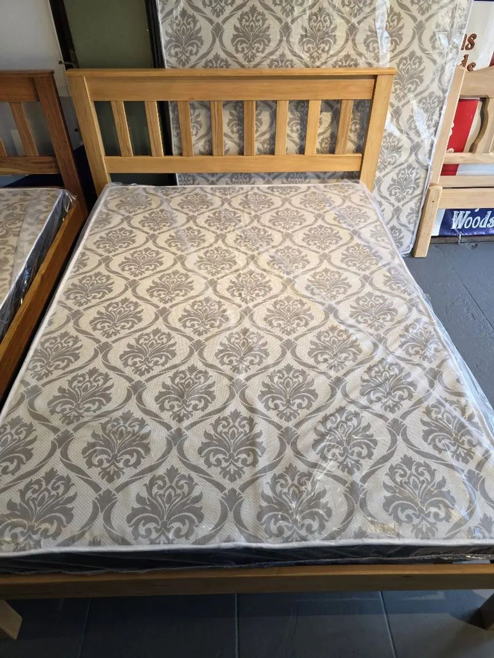 Cama Casal Madeira Ripada R$ 549,00 Entrega e Montagem Grátis  - Foto 2