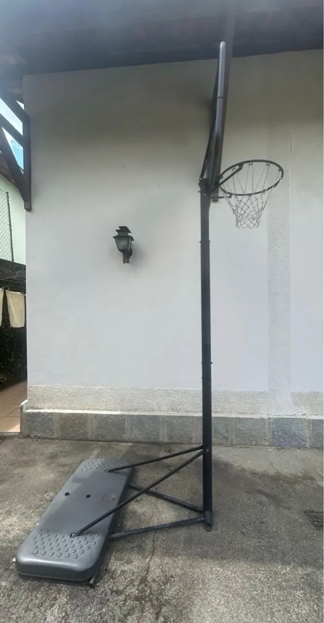Cesta de Basquete Reebok - Usada - Foto 4