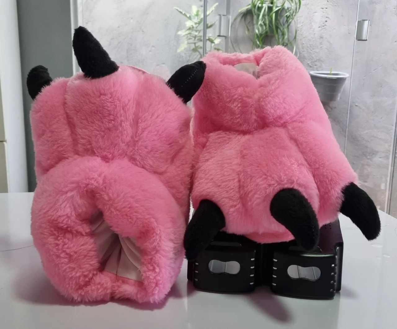 Pantufas de Garra de Monstro Rosa