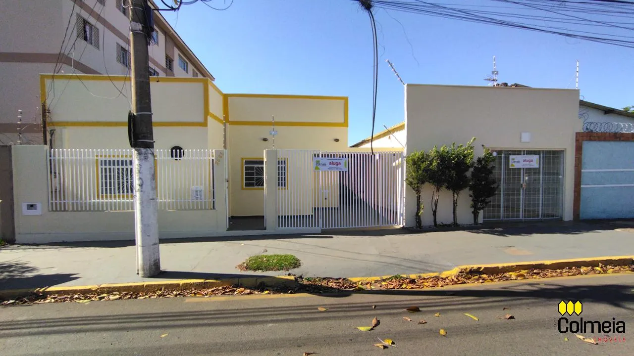 Casa com Salão Comercial .Vila Bandeirante