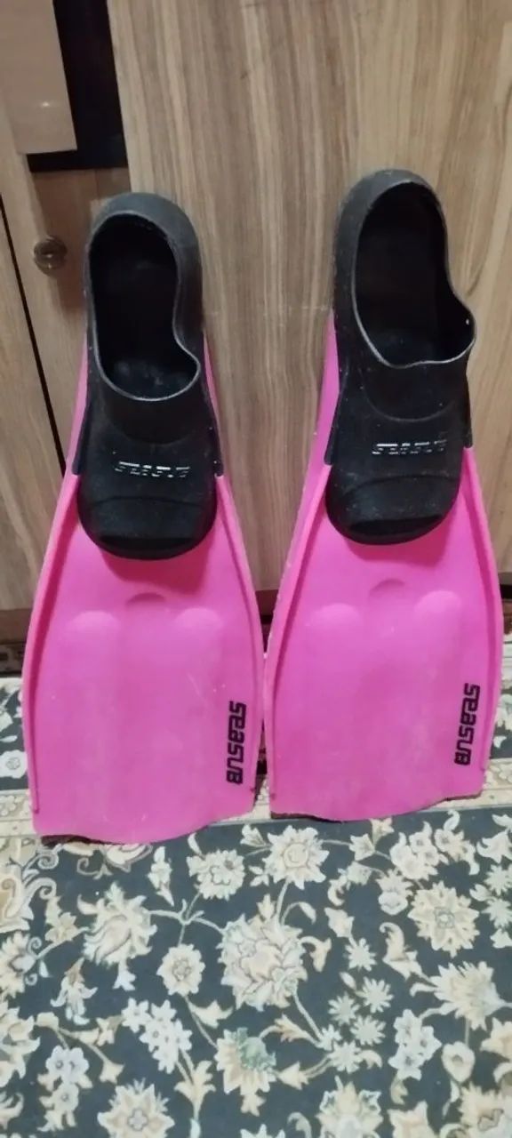 Pés de pato/nadadeiras para  Mergulho Seasub nunca usadas. - Foto 2