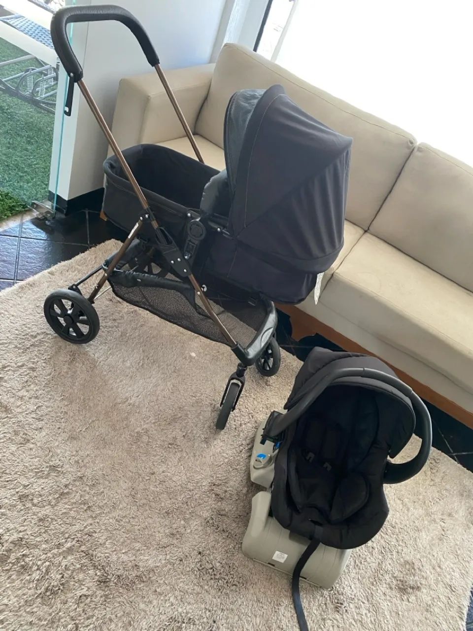 Carrinho de bebê e bebê conforto gazerano - Foto 3