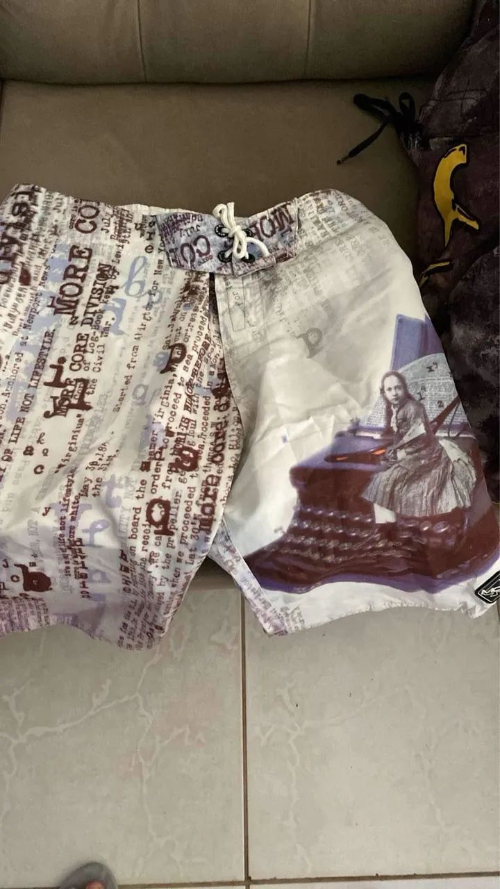 3 Bermudas em ótimo estado promoção 