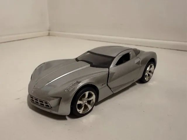 Corvette Stingray 2009 Concept - Escala 1/32