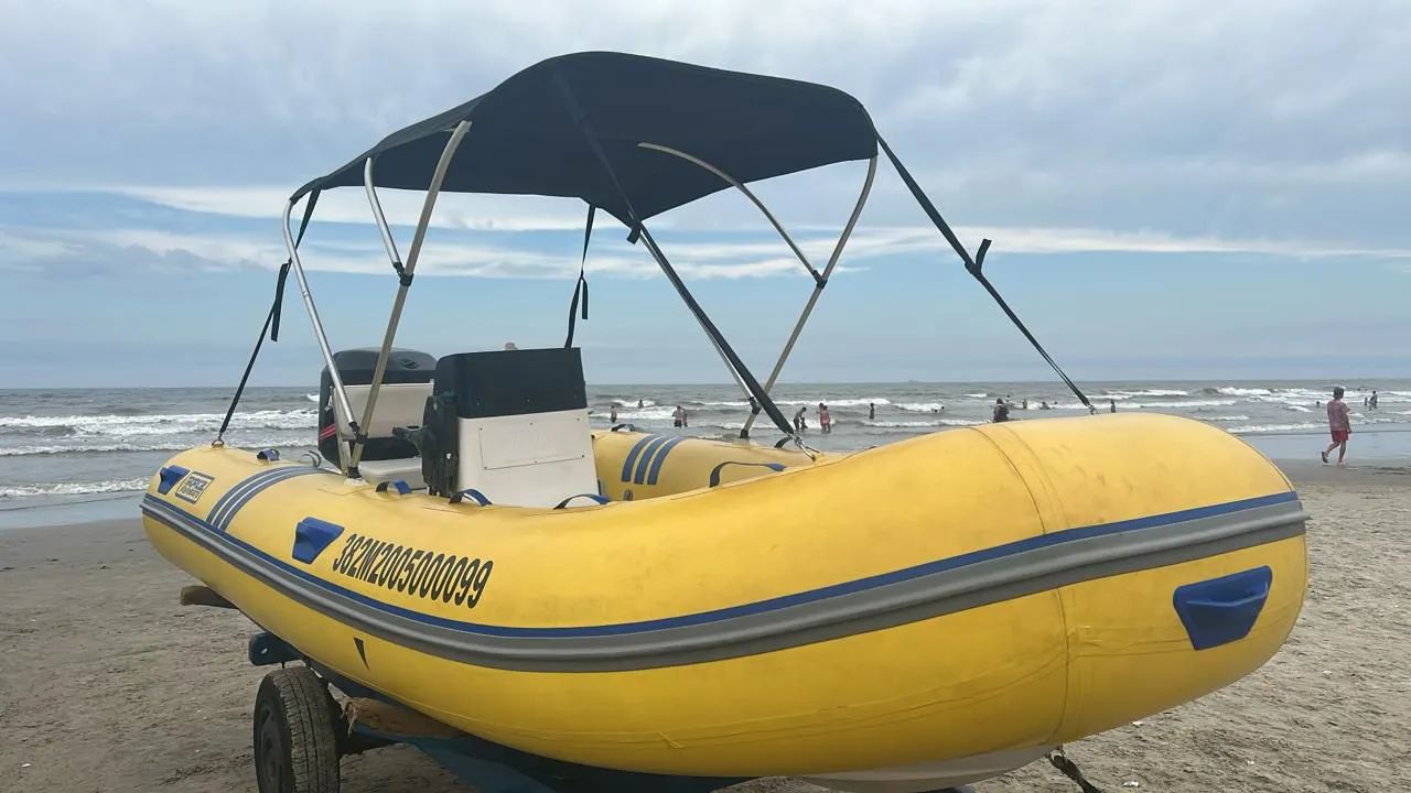 Bote inflável com motor 50Hp 
