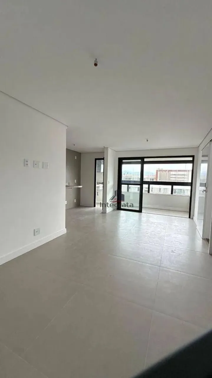 Apartamento com 2 dormitórios à venda, 76 m² por R$ 750.000 - Centro - Poços de Caldas/MG