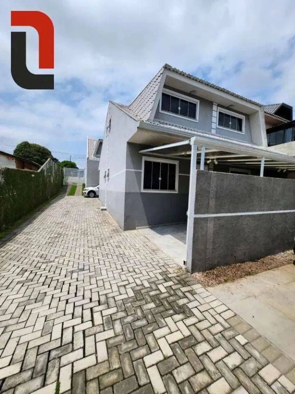 Sobrado com 3 dormitórios à venda, 70 m² por R$ 420.000,00 - Sítio Cercado - Curitiba/PR