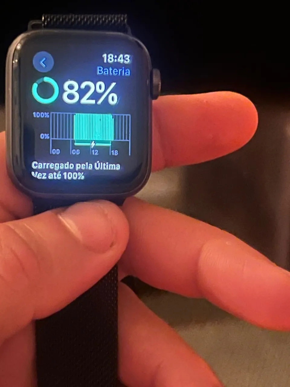 Apple Watch bateria 82% modelo SE